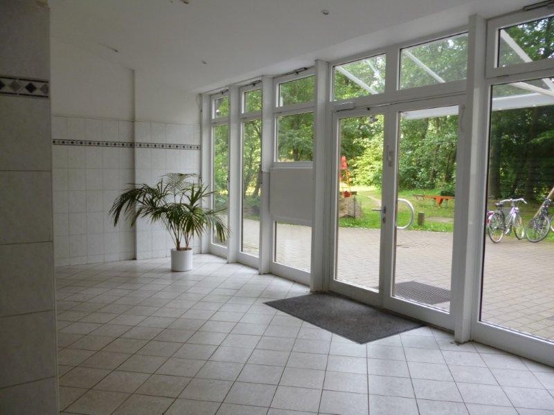 Hauseingangshalle Etagenwohnung Pinneberg-Waldenau