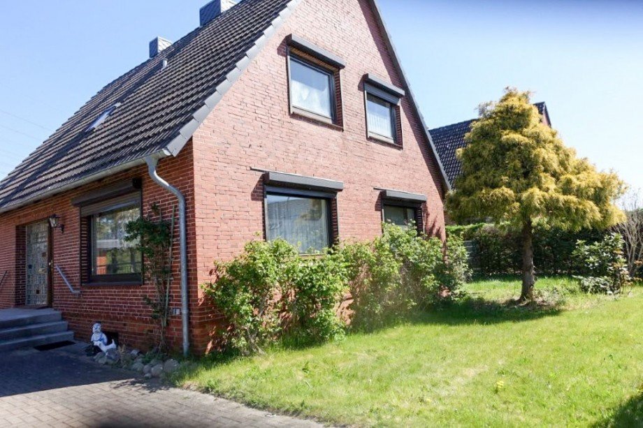 Ansicht vorn Einfamilienhaus Rellingen