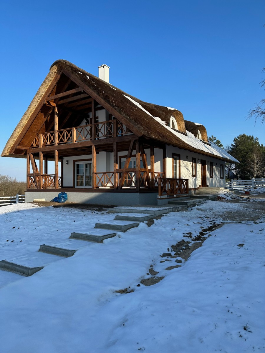 Westansicht Winter Einfamilienhaus Gardna Wielka