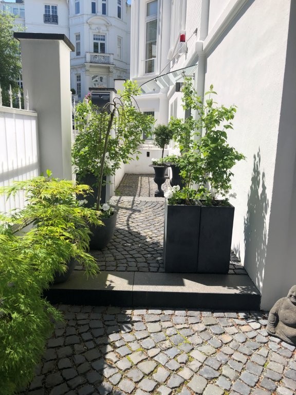 Eingangsseite Terrassenwohnung Hamburg