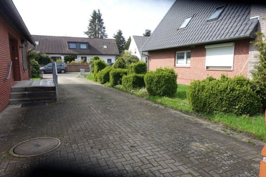 Blick zur Stra�e Einfamilienhaus Rellingen-Egenb�ttel