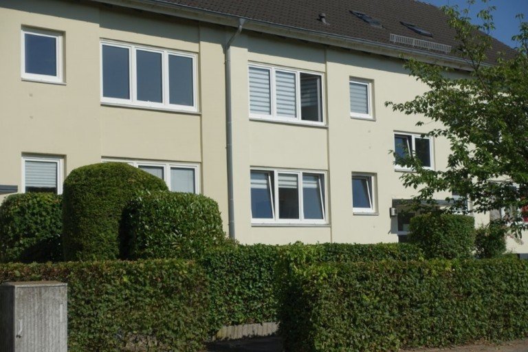 Ansicht vorn Reinbek - Schleswig-Holstein Etagenwohnung 3-Zi.-Wohnung in Reinbek als Kapitalanlage zu verkaufen