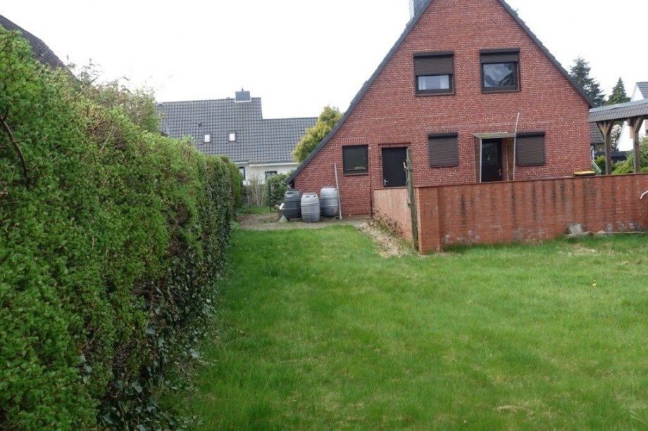 Blick vom Garten Einfamilienhaus Rellingen-Egenb�ttel