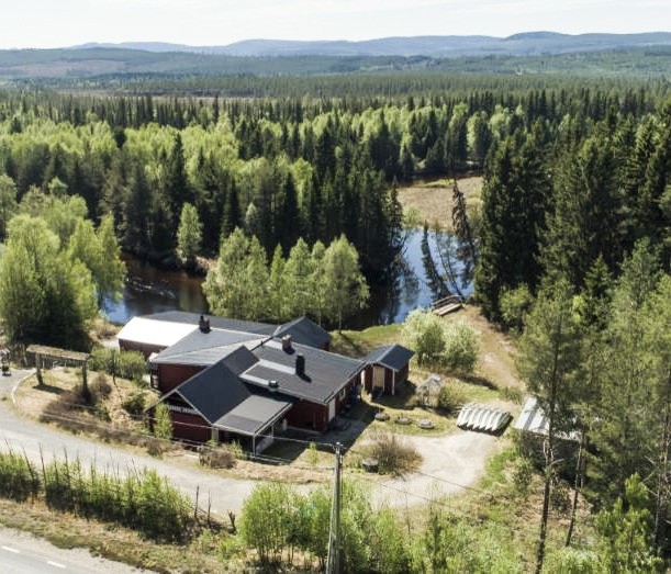 Luftansicht Vemh�n - H�rjedalen J�mtland L�n Ferienhaus Luxuri�ses Holzhaus in Schwedens Natur - Fischen, Wassersport und Ski
