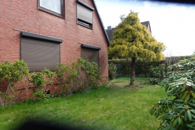 Ansicht vorn Rellingen-Krupunder Einfamilienhaus EFH mit Ausbaupotential in familienfreundlicher Lage